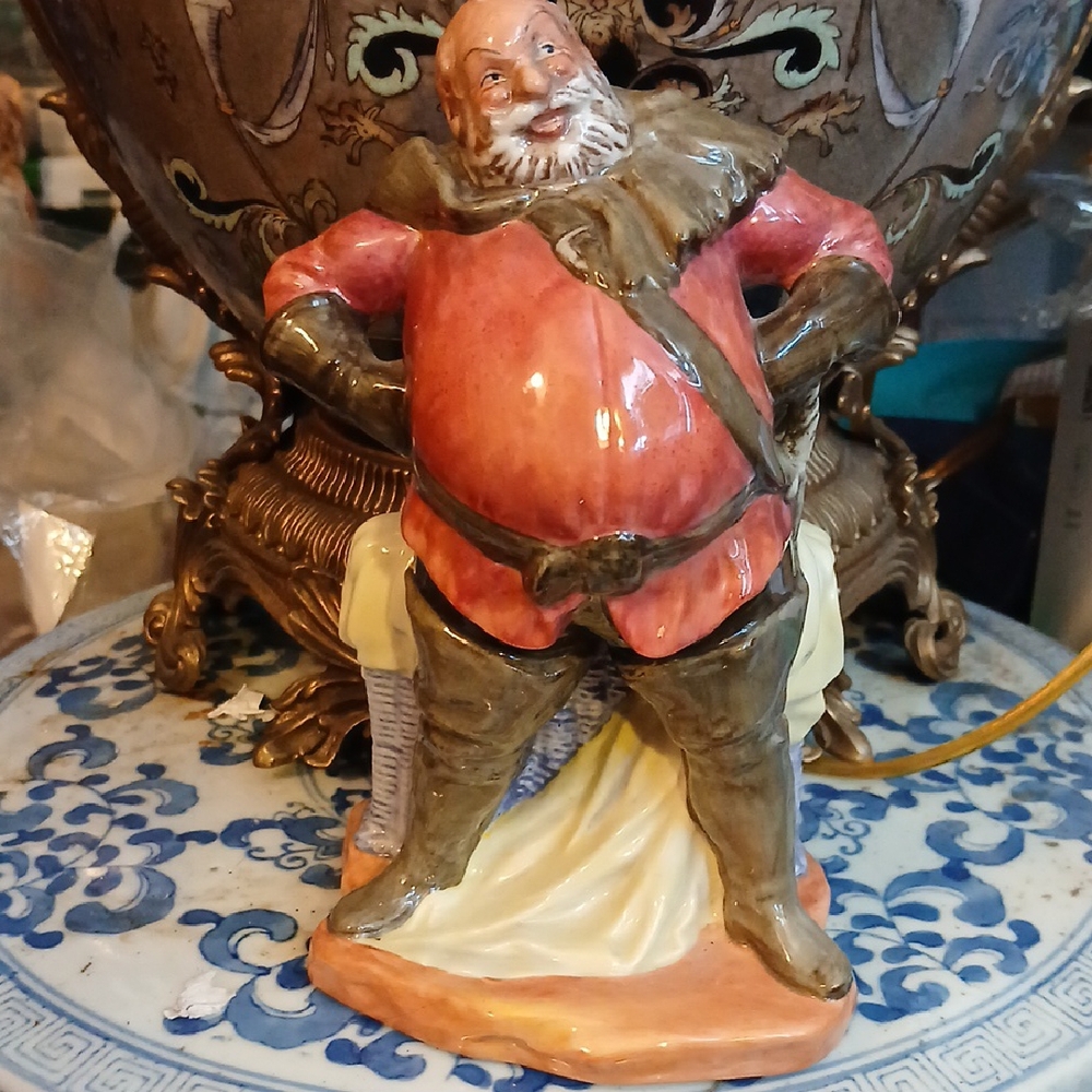 Charming FALSTAFF By Royal Doulton Figurine in Red and Brown